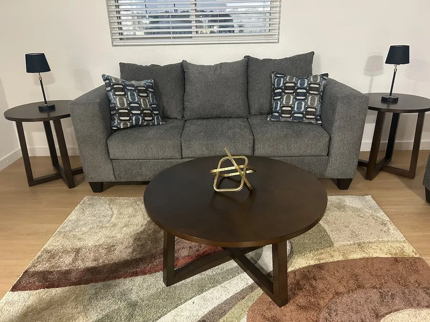 Great Location, Clean & Cozy! - Image 1