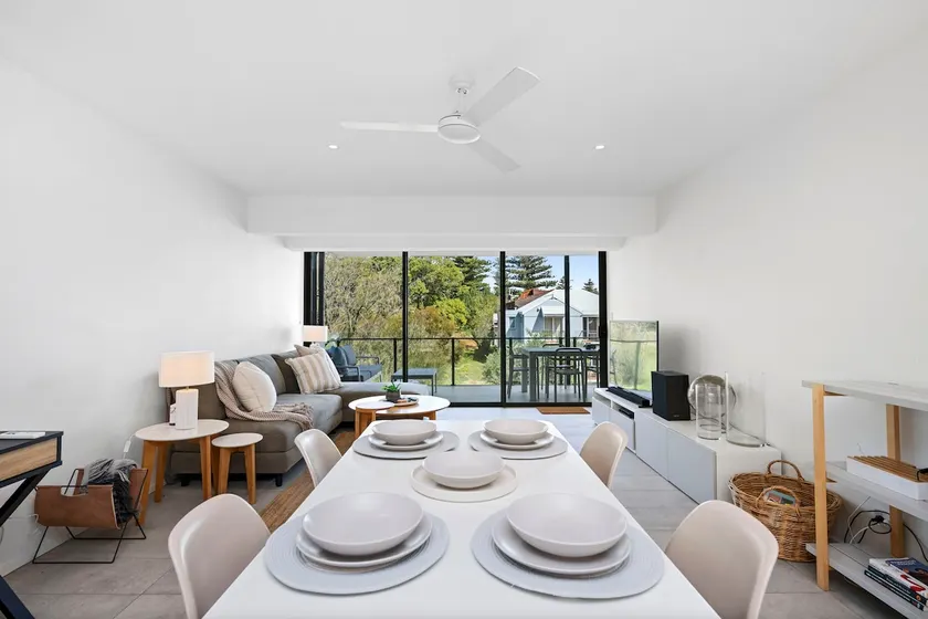 Modern Cottesloe Horizons - Image 1
