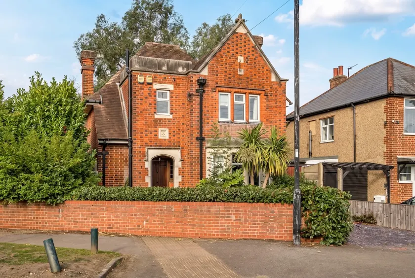 Spacious Berkshire home - Perfect for groups and contractors - Image 1