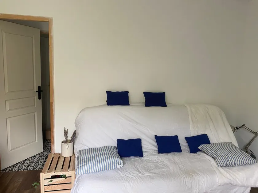 Independent studio with private garden - Image 1