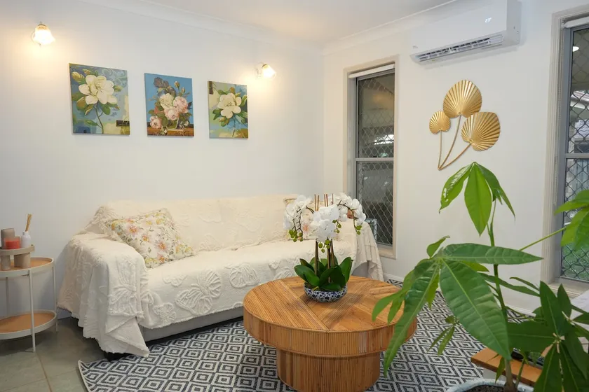 Comfortable 2-Bedroom Suite • Full Amenities - Image 1