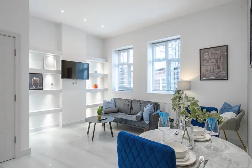 Modern Didcot Apt | Easy Rail to Oxford & London - Image 1