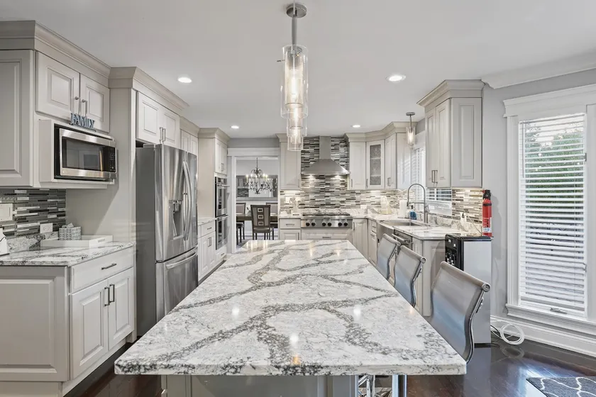 Heaven: 4 BR/4.5 BTH - Spacious w/ Sauna & Bar - Image 1