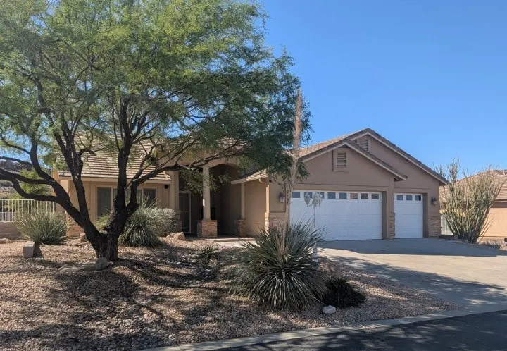Mesa Views and Desert Trails of Kingman - Image 1