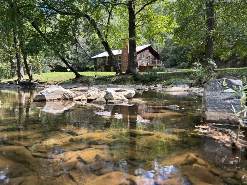 Cove Creek Retreat/23 Acres Hot Springs AR - Image 1