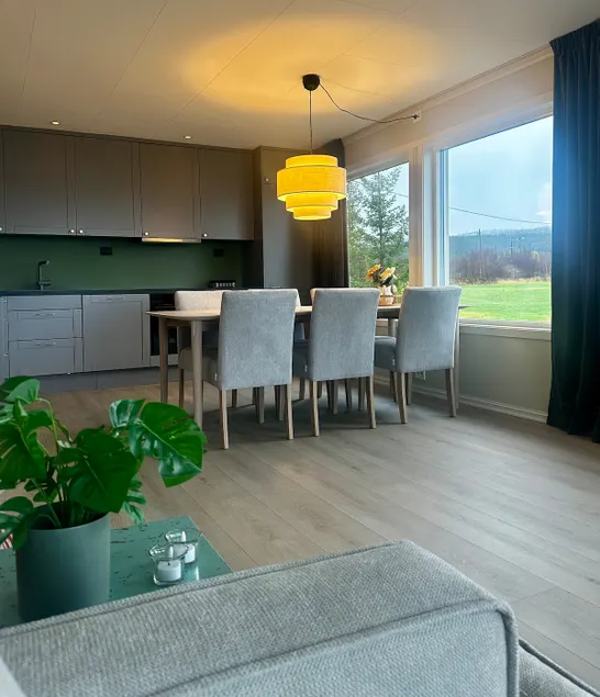 Idyllic location| Spectacular views| Northern Lights - Image 1