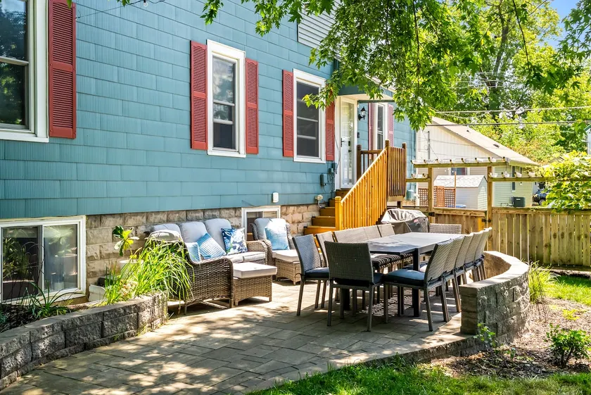 Dog-Friendly 2BR | Fenced Yard & Walk to Village - Image 1