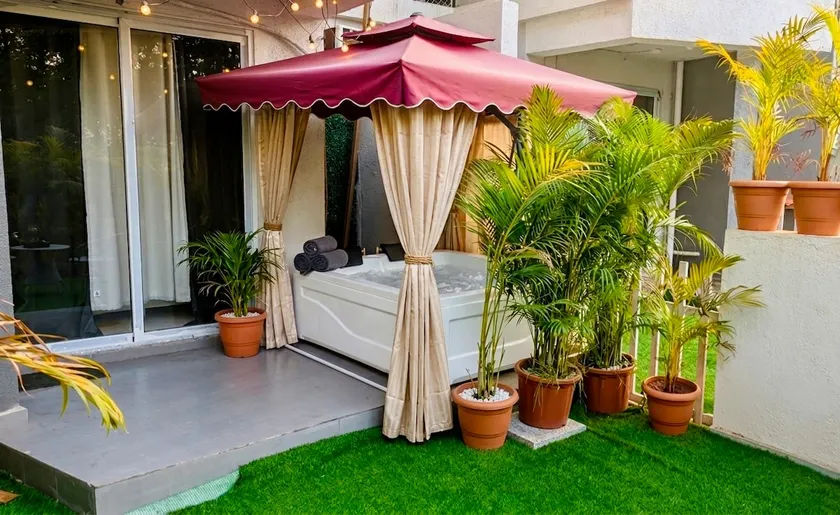 Aura Abode with private garden - Image 1