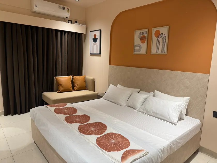 Blush & Bloom | Cozy Winter Stay Near Expo Mart - Image 1