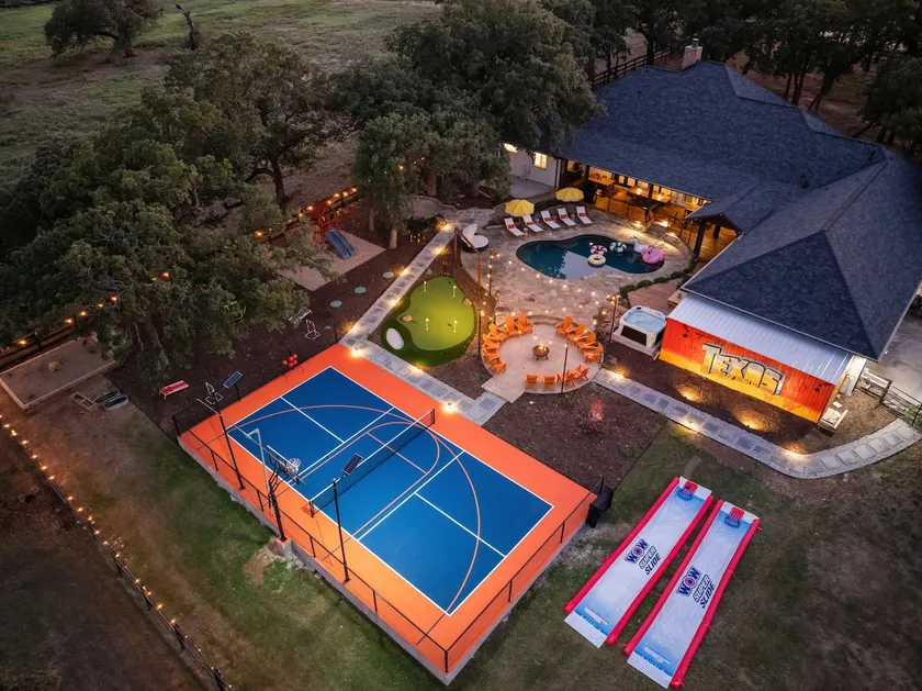 Epic TX Stay: Pickleball•Theater•GameRm•Sleeps 24 - Image 1