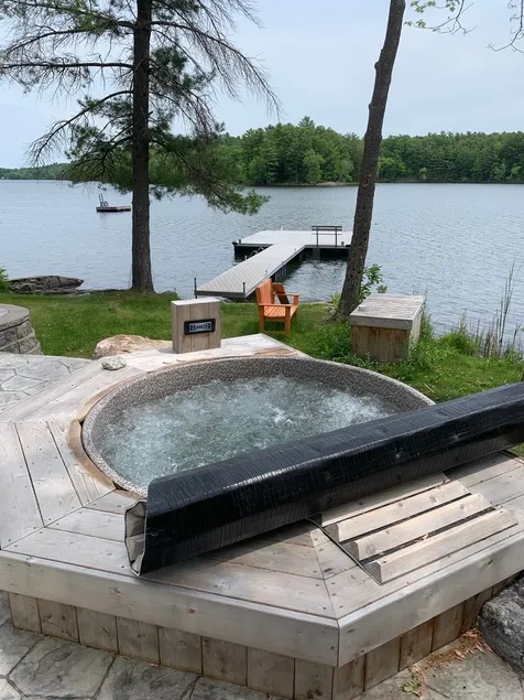 Peace and Beauty on a Private Lake - Image 1
