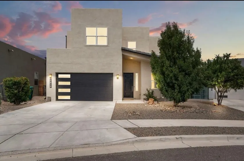 Spacious Rio Rancho Retreat •Mountain views• - Image 1