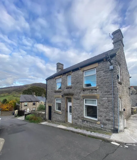 Northcliffe - Stylish Stone Cottage - Spa Bath - Peak Views - Image 1
