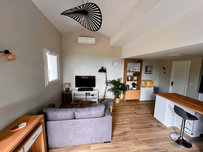 duplex studio Marseille at the foot of the hills - Image 1