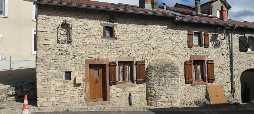 Charming stone house - Image 1