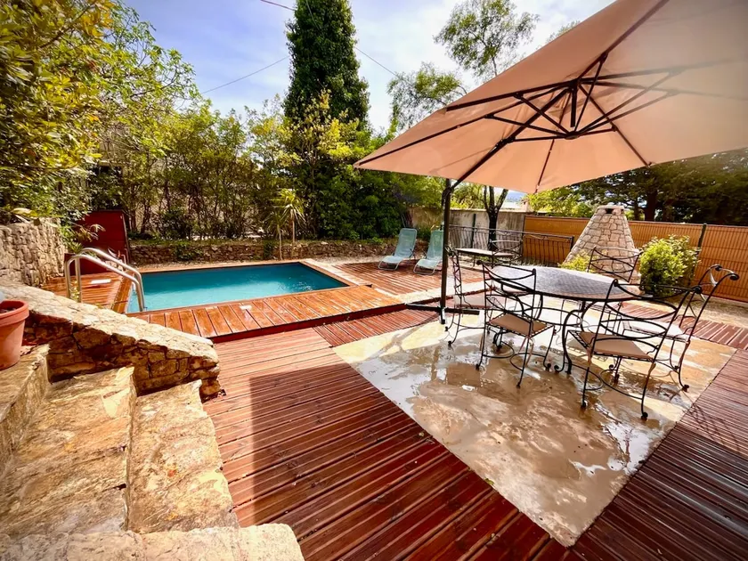House with pool in the heart of Provence - Image 1