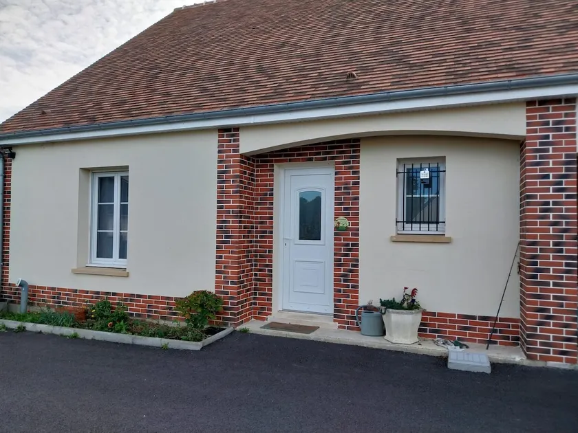 House at the end of the street - Image 1