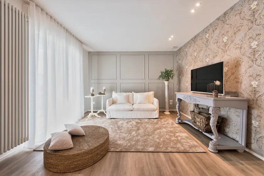 NEW Romantic 38 + Treviso - Venice - Cortina - Image 1