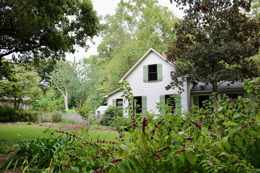 The Little Gardeners Cottage - Image 1