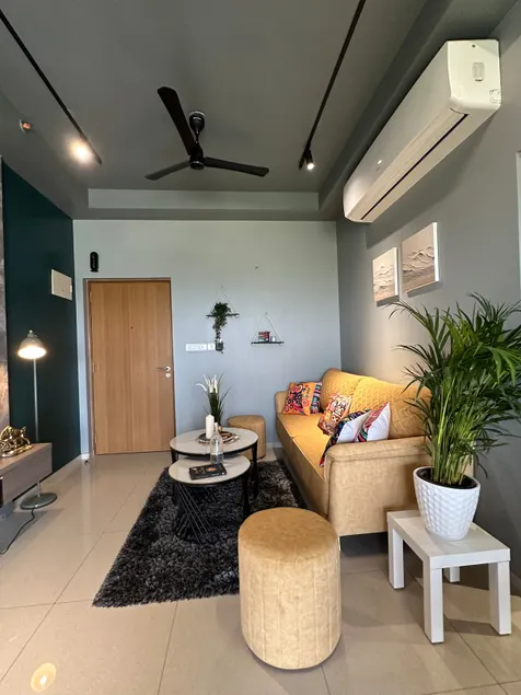 Amber & Ash Spacious 2BHK Apt Higher Fl + pool - Image 1