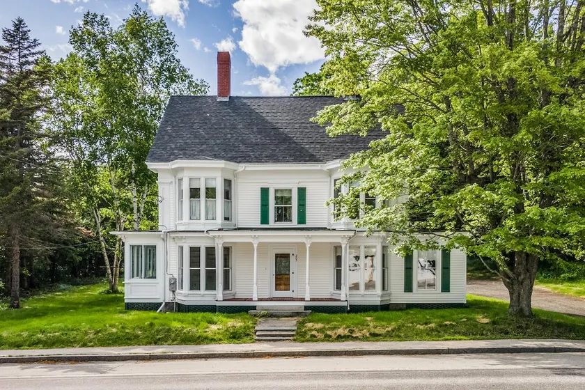1840s Sea Captain’s Home | Professional Retreat - Image 1