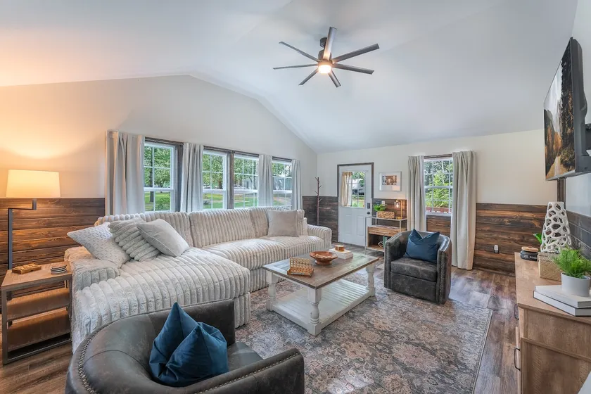 3bed/2.5 bath-close to downtown Livingston! - Image 1