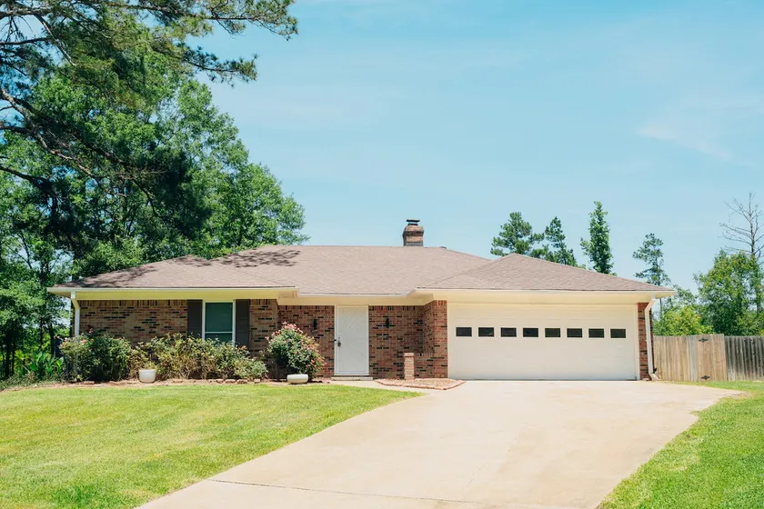 Newly Renovated Home in Jackson w/ 2 Car Garage - Image 1