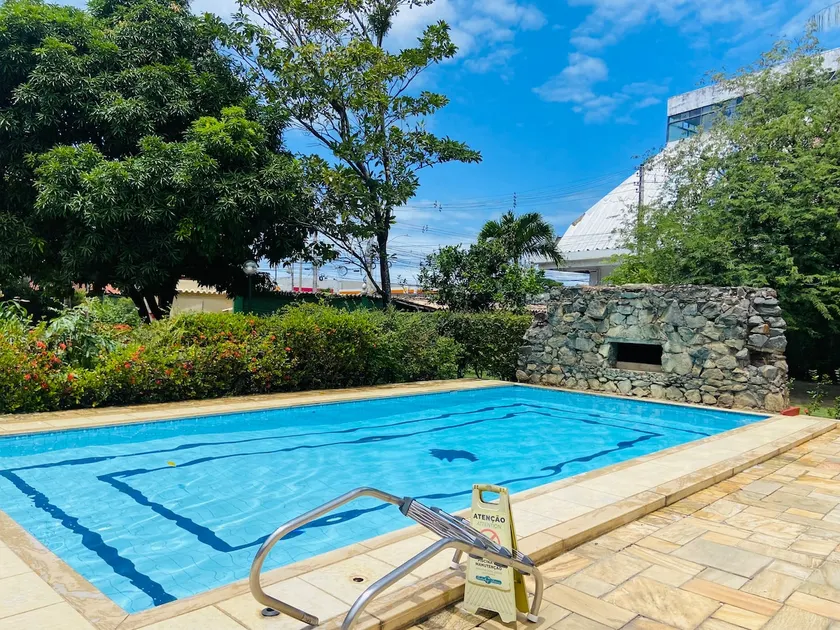 Cozy stay, close to the airport and beaches. - Image 1