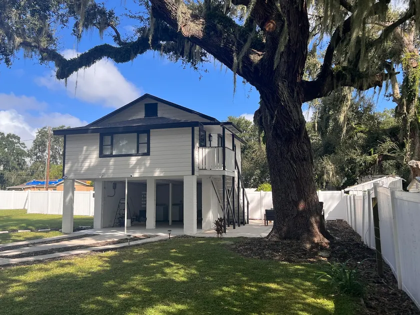Relaxing Lakeland Getaway Near Downtown & Lakes - Image 1