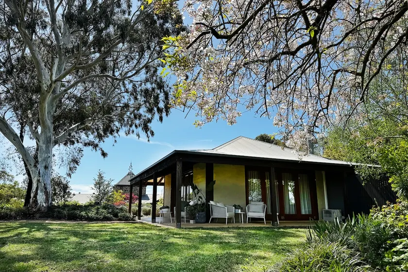 The Pavilion Yarra Valley luxury country retreat - Image 1