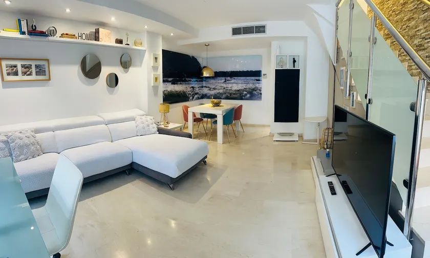 Modern Home with Terrace - Image 1