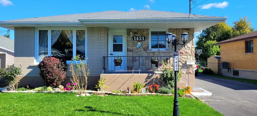 Cozy Home w/ Private Entrance & Free Parking - Image 1