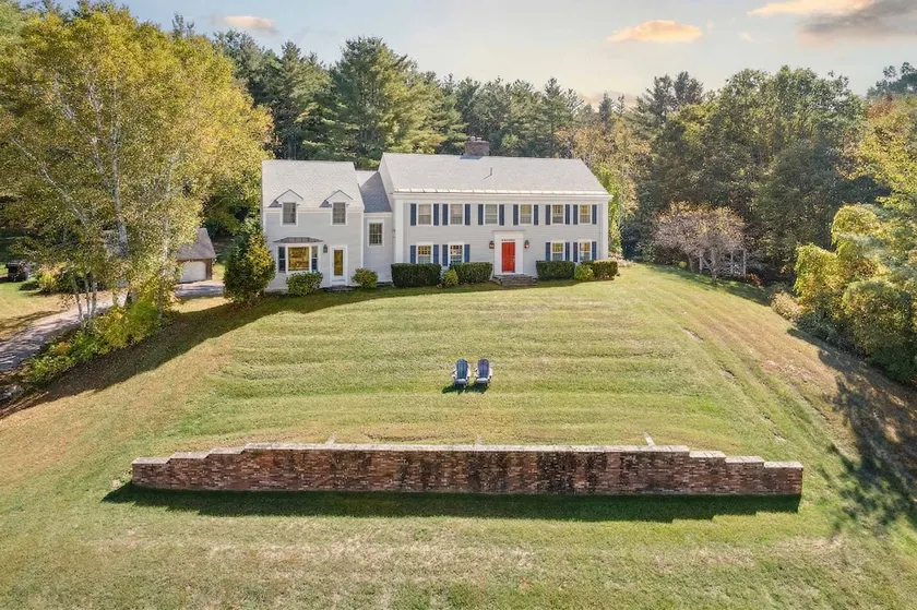 5-BR Vermont Retreat w/ Hot Tub & Mountain Views - Image 1
