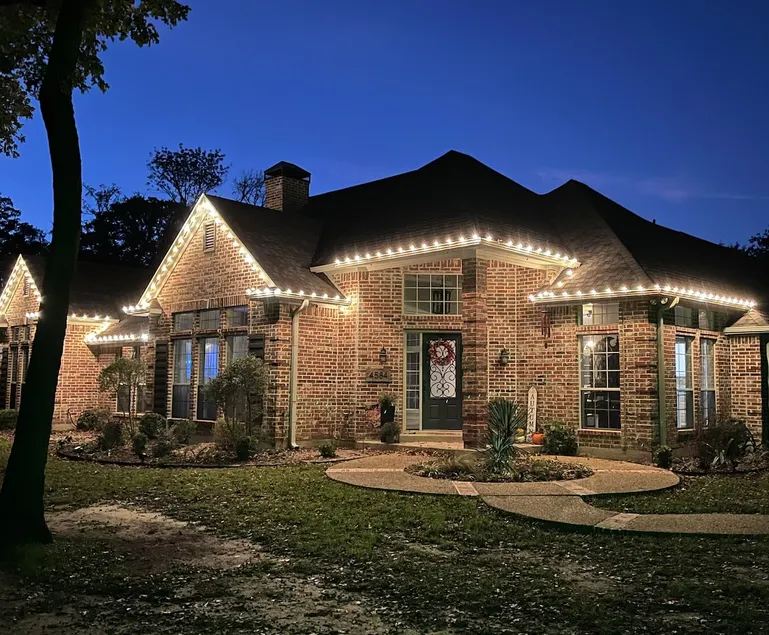 Beautiful custom pool home, pet friendly 3 acres. - Image 1