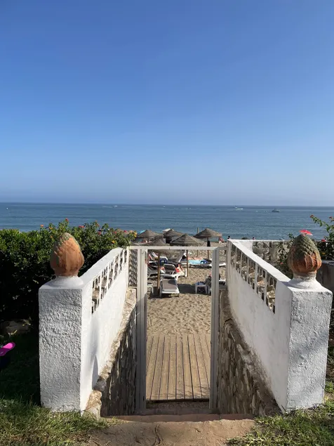 Marbella Cabopino, private beach access - Image 1