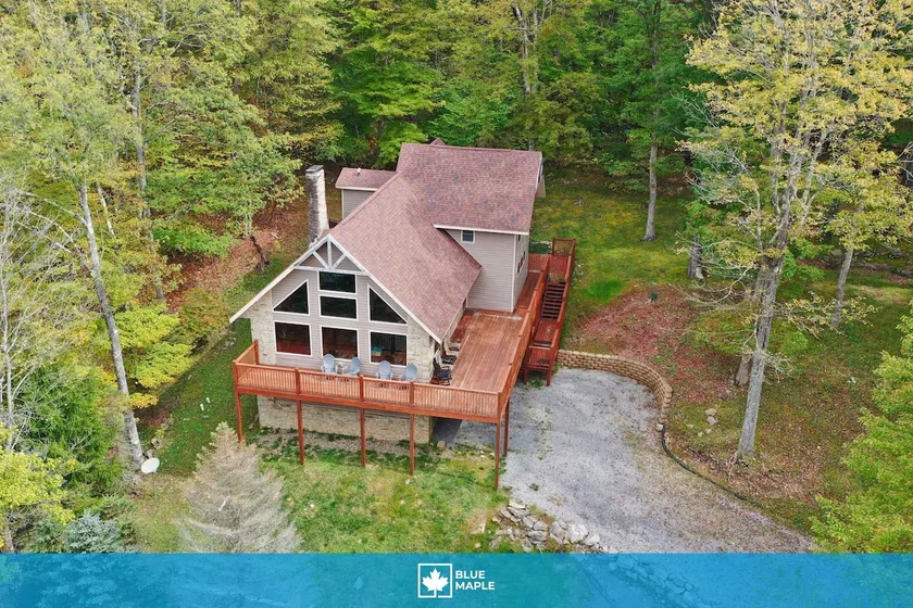 Mountain lodge w/indoor pool & lake beach - Image 1