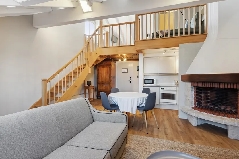 Charming Duplex Apartment in the Heart of Morges - Image 1
