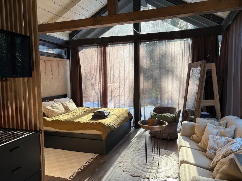 “Gardener’s cabin” - with hot tub - Image 1