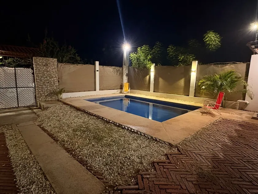 Vacation home with pool in Rosedal - Image 1