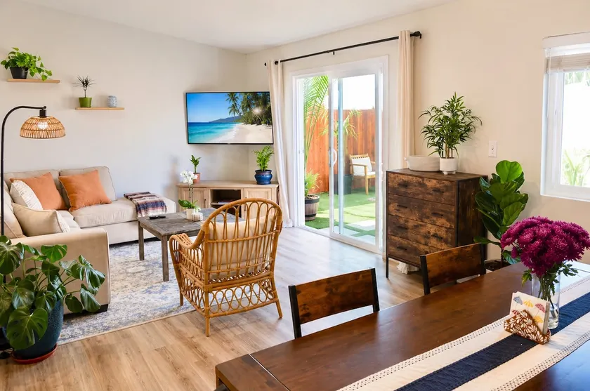 Relaxed Beach Getaway w/Yard, Near Harbor & Pier - Image 1