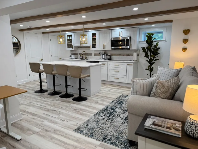 Cozy Collegeville Studio with In-Unit Laundry - Image 1