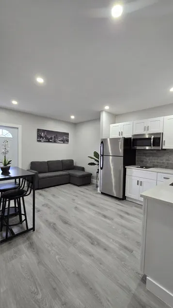 Beautiful, nice and clean guest house - Image 1