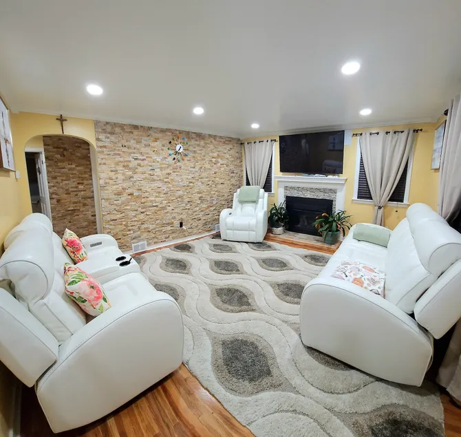 Cozy staycation - minutes to UB & 10 mins to BUF - Image 1