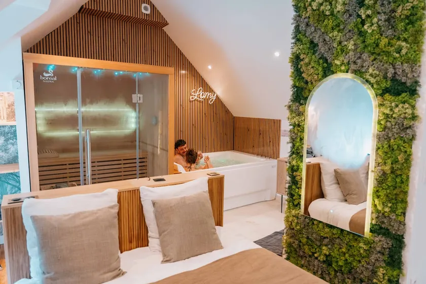 Lomy-Jacuzzi & Sauna & Cinema Seaside Escale - Image 1