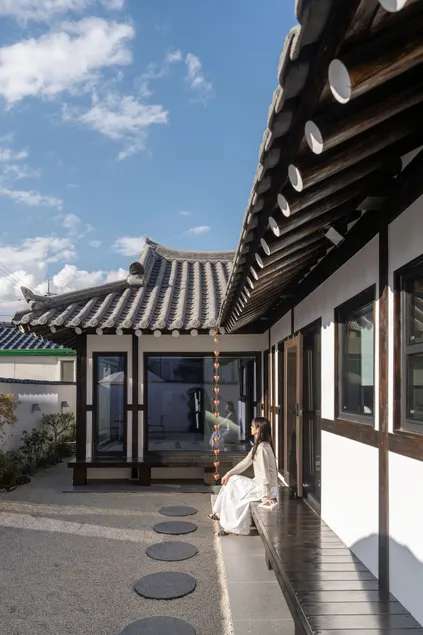 Silver coin ㅣ Wonju Hanok ㅣ Wonju accommodation ㅣ Jacuzzi ㅣ Barbecue ㅣ Standby Me ㅣ Simmons bed ㅣ Dyson - Image 1