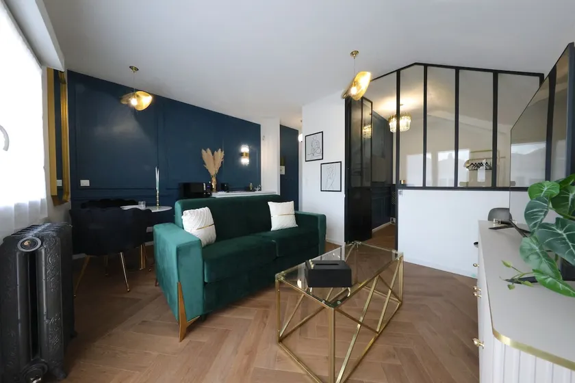 Comfort & Elegance in the heart of Evry - Balneo - 4* - Image 1