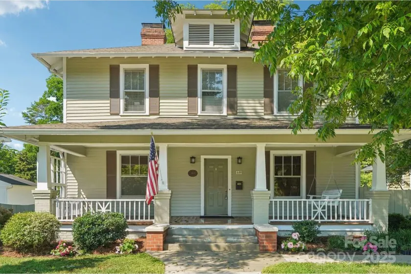 Historic Home Union St - Walk Downtown - 6br 2ba - Image 1