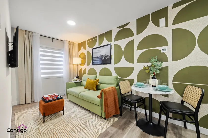 Studio Verde | Bright & Cozy | 4 min to University - Image 1