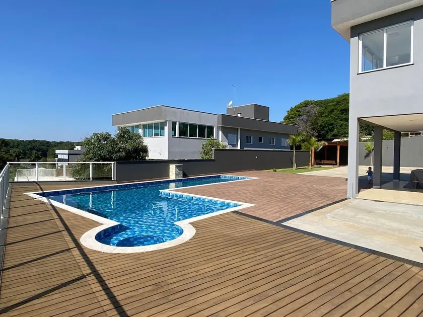 House for rent in a gated community - Image 1