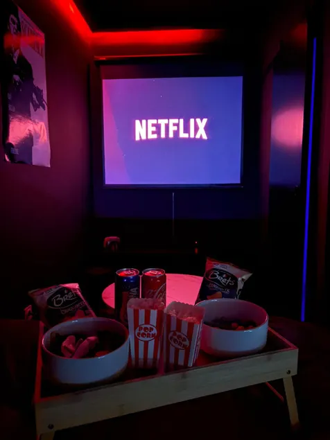 StudioCiné - A/C - home theater - Netflix - Image 1